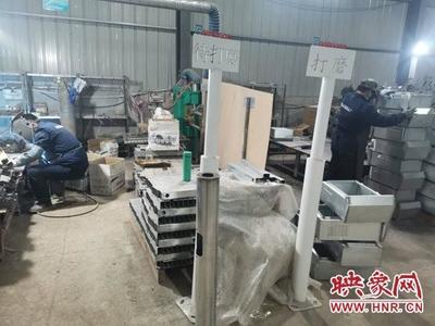 扶貧車間復工忙，板店鄉(xiāng)通訊設備生產(chǎn)線傳捷報